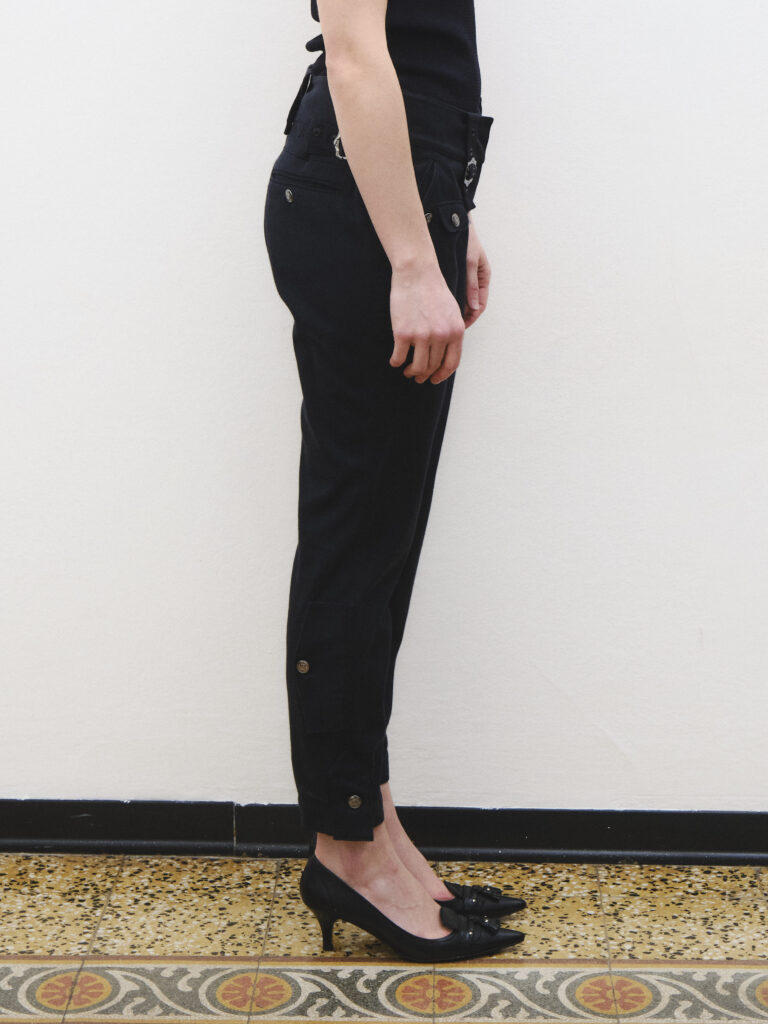 By John Galliano, pantaloni a sigaretta, 36fr., foto 2 di 4