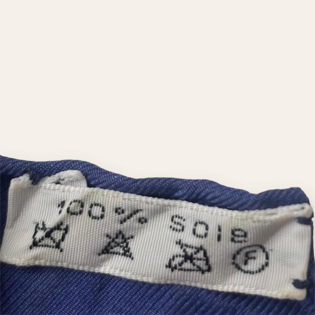 Foulard in seta plissè “La Galère”., foto 4 di 4