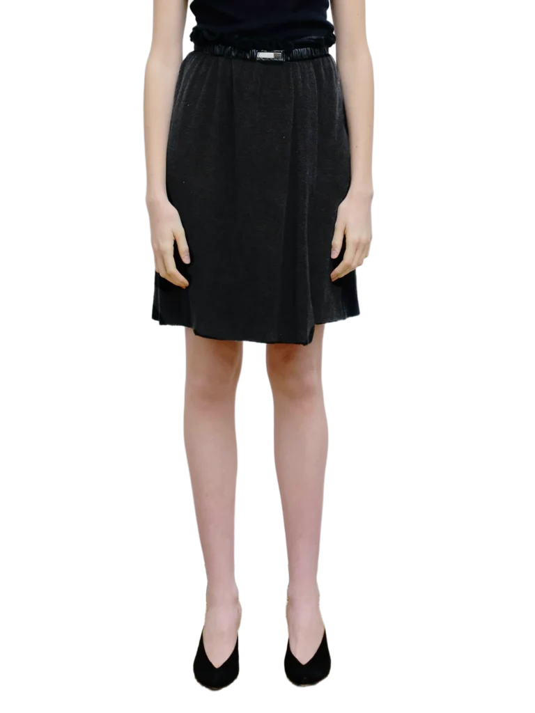By Tom Ford, gonna in spugna con cintura in pelle.