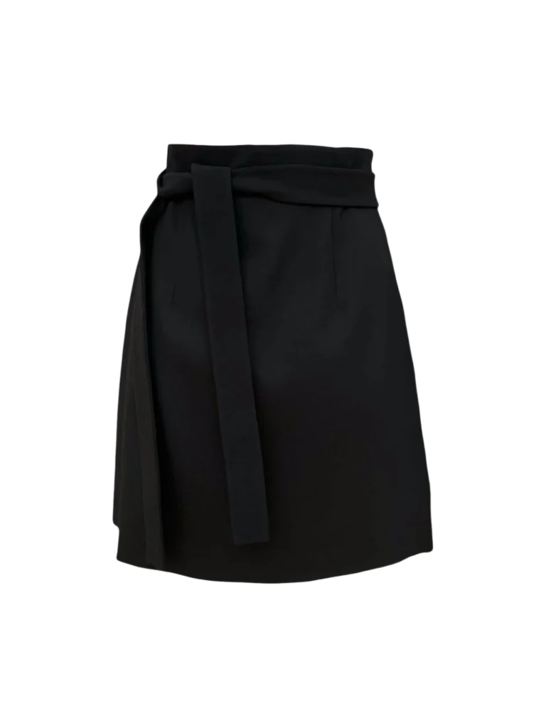 Viscose midi skirt with belt.