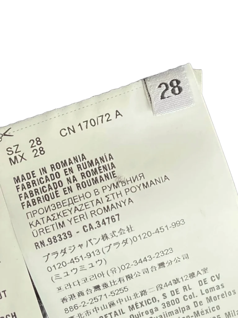 Pantaloni dritti in denim nero., foto 4 di 4