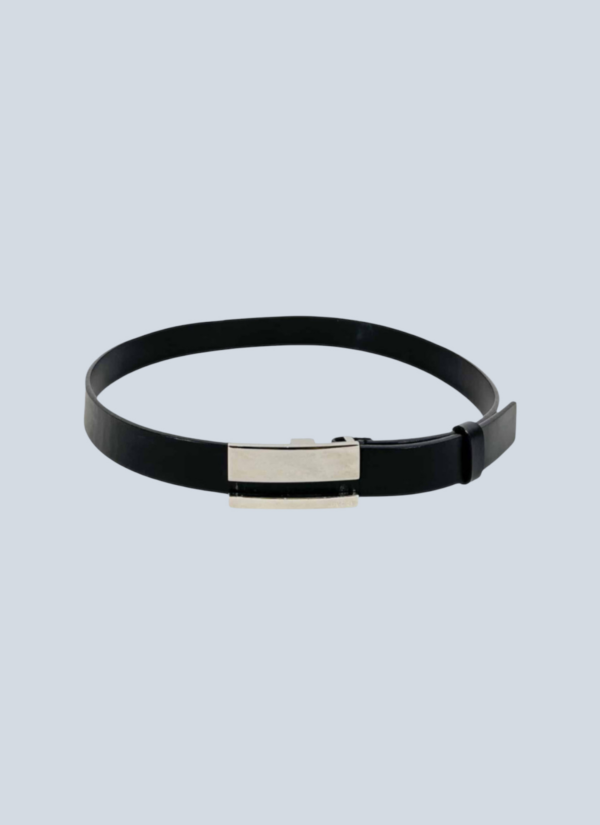 <b>Gucci by Tom Ford</b><br> cintura in pelle spazzolata con fibbia in metallo, 75.