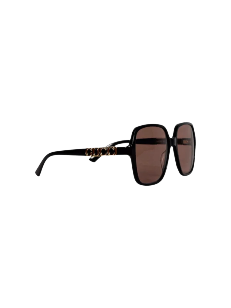 Oversized square sunglasses in acetate.
