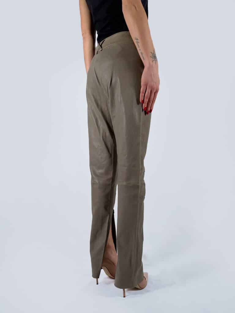 Pantaloni in pelle con spacchi, 40., foto 2 di 4