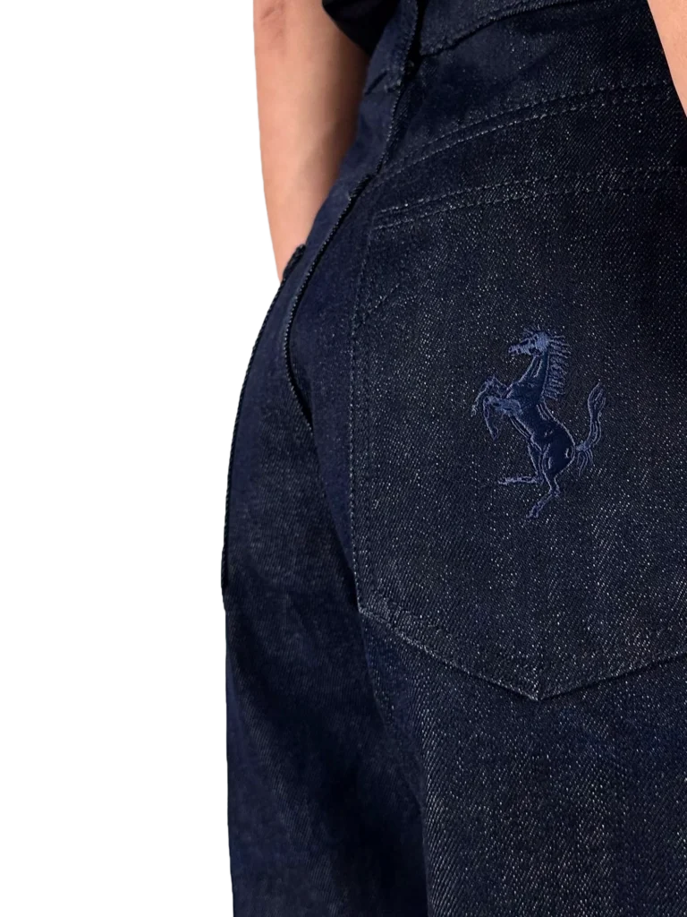 High-waisted jeans, photo 4 of 5