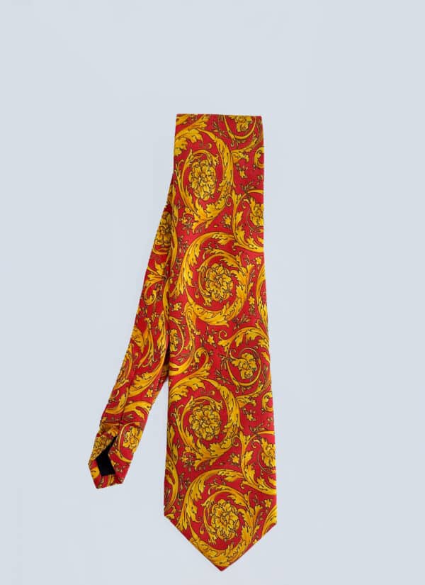 <b> Gianni Versace </b> <br> cravatta in seta stampa barocco.