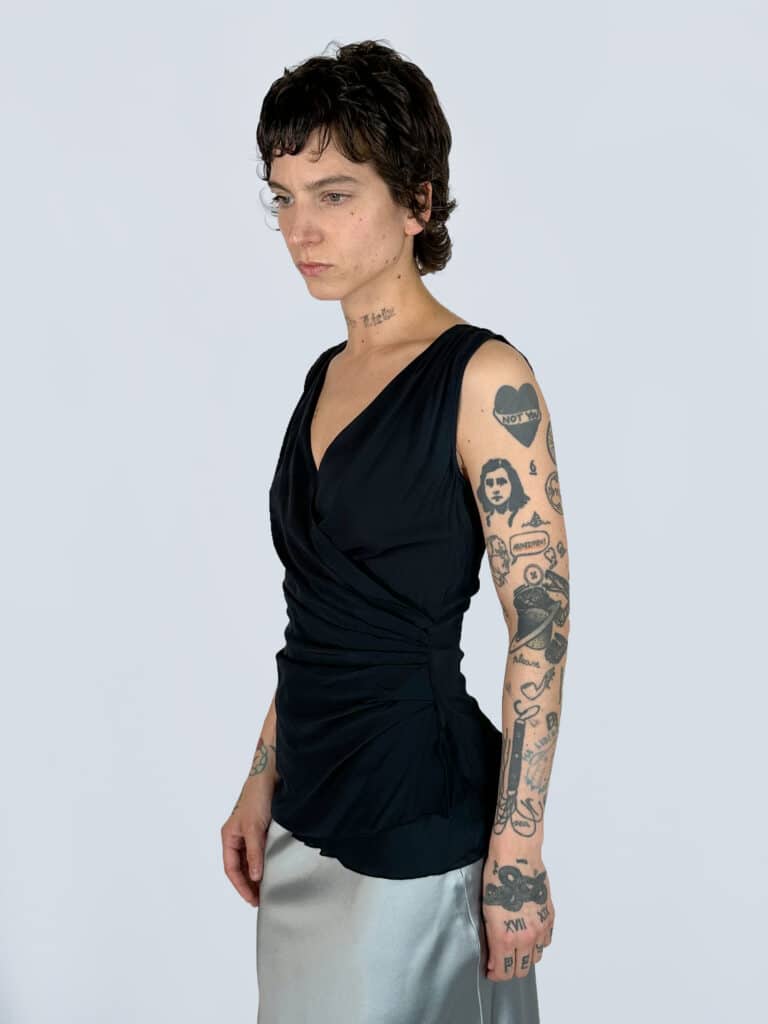 V-neck sleeveless blouse, 38., photo 2 of 4