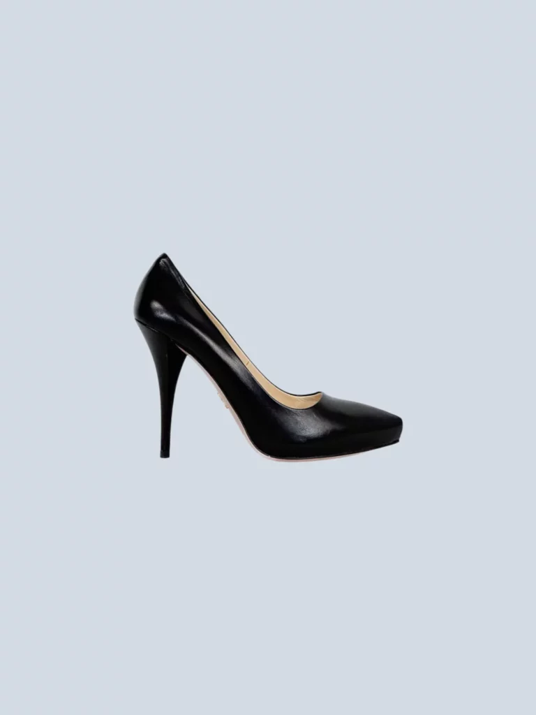 Décolleté in pelle, 38.
