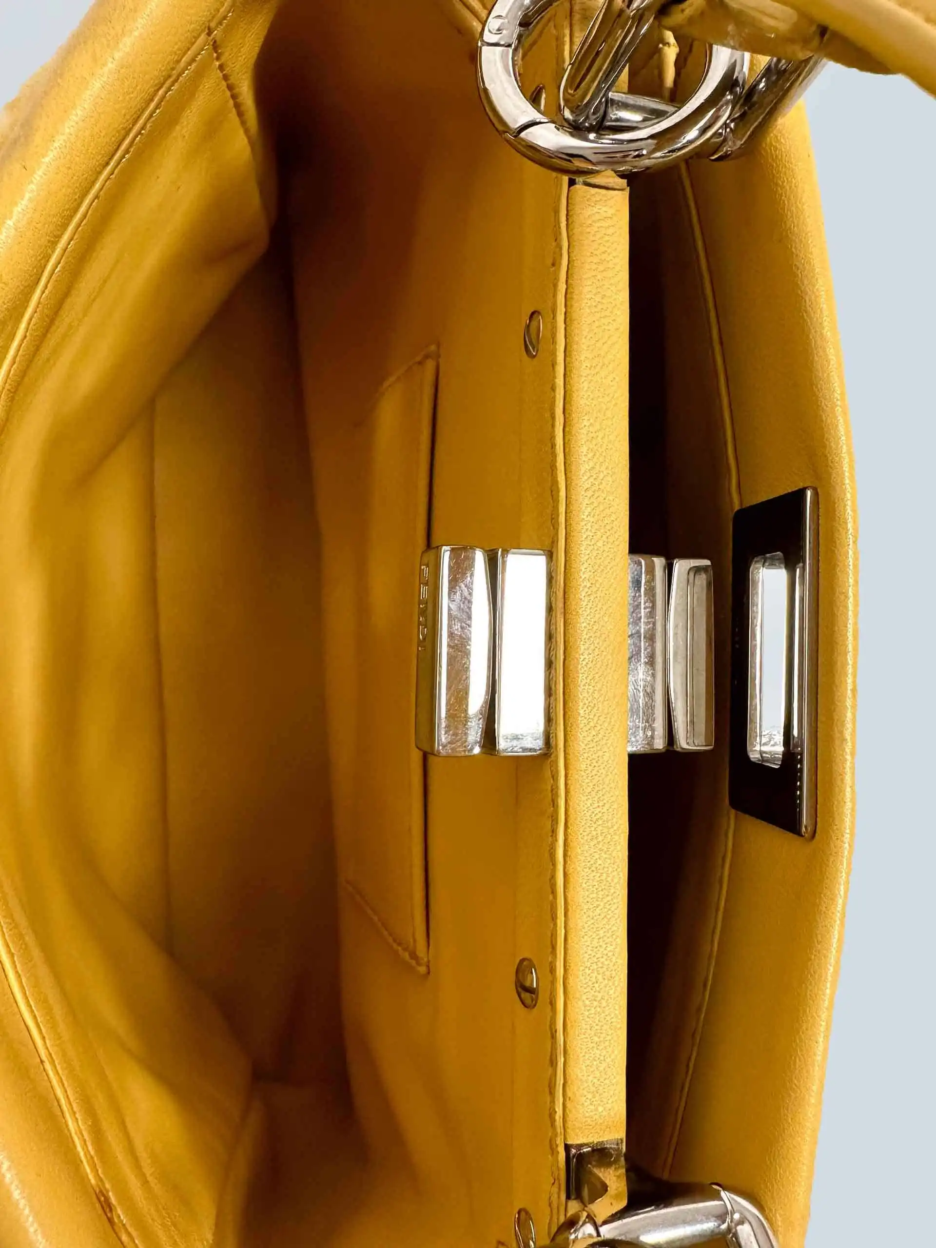 Borsa fendi gialla store