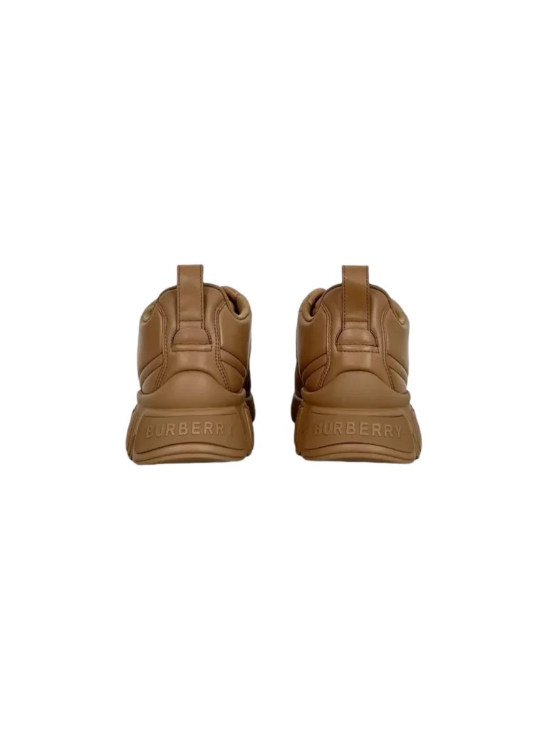 Sneakers trapuntate in pelle., foto 3 di 5