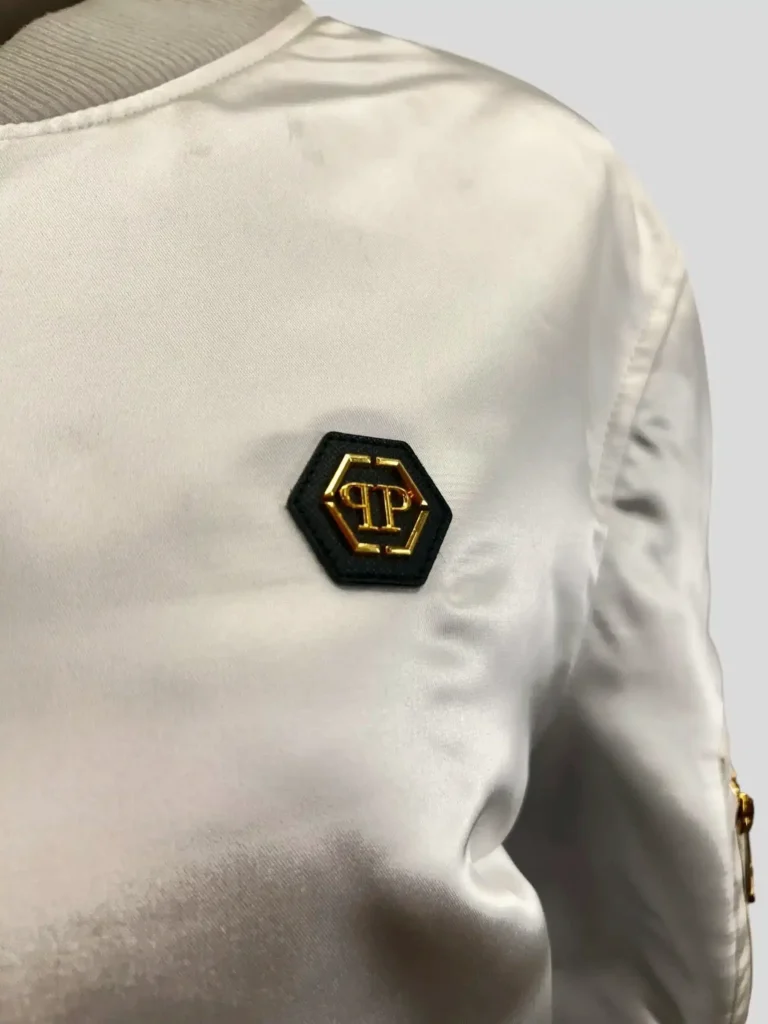Giubbotto bomber in raso di poliestere con maxi logo ricamo., foto 7 di 11