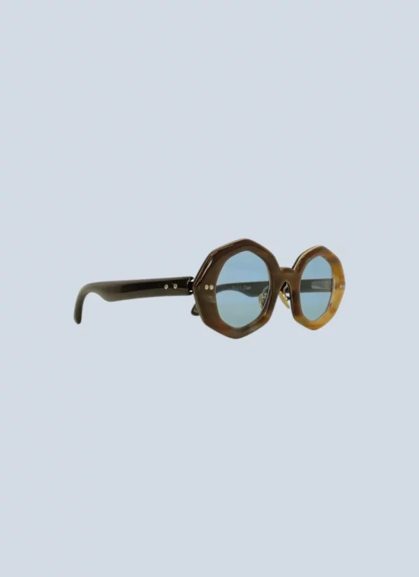 <b>Bird&Cage</b><br> occhiali da sole ottagonali in corno.