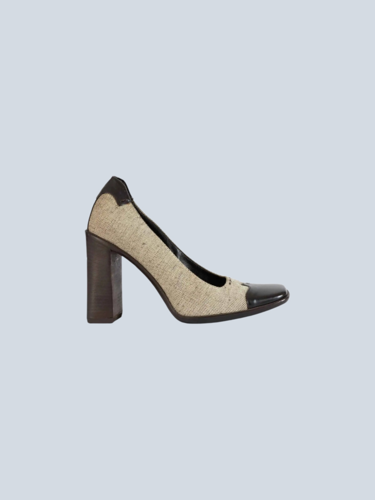 Fabric and leather pumps, 36.