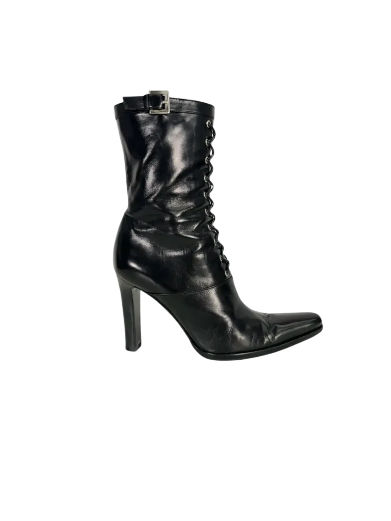 Smooth leather heeled ankle boots.