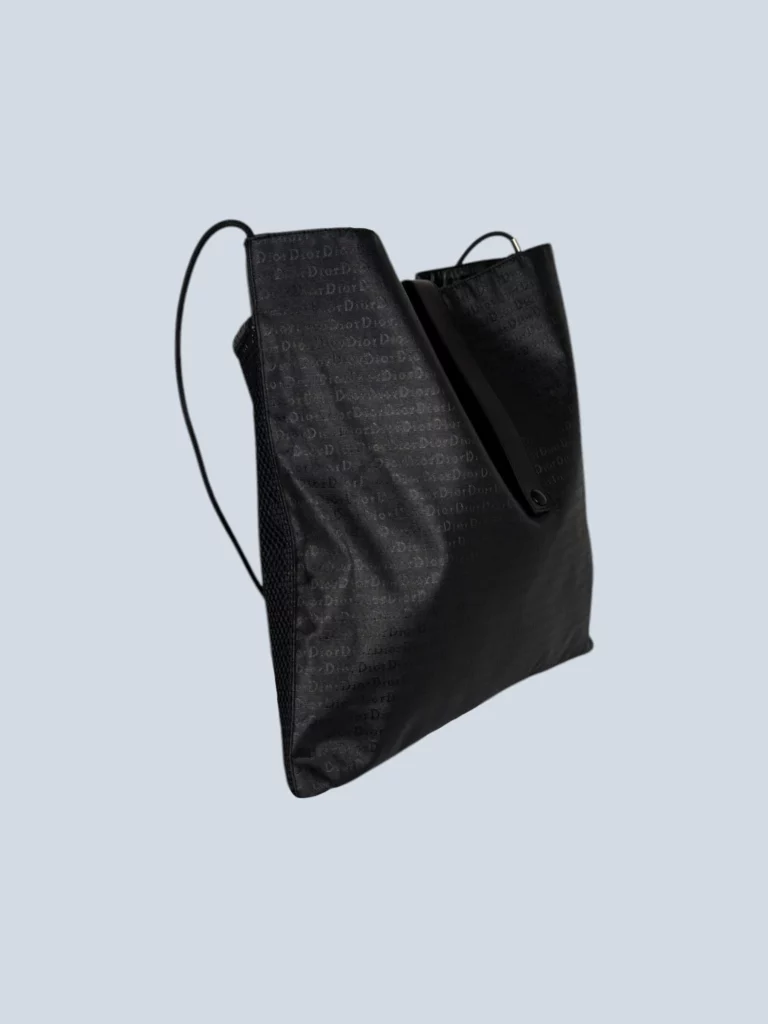 Borsa a spalla in tela cerata con stampa logo all-over., foto 2 di 8