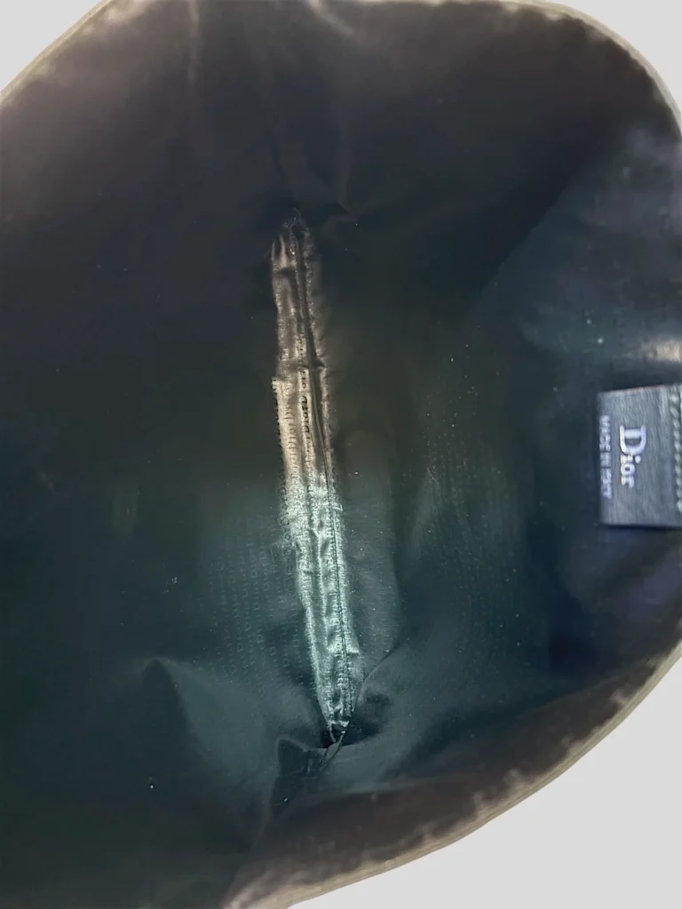 Borsa a spalla in tela cerata con stampa logo all-over., foto 6 di 8