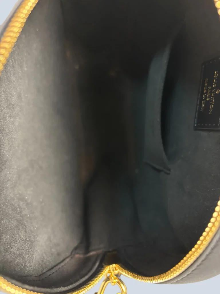 Boite Chapeau Souple patent leather crossbody bag, photo 8 of 11