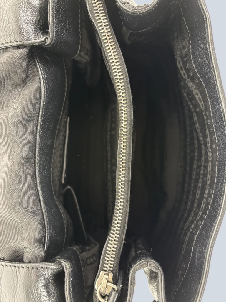Borsa a spalla in pelle e vinile con catena., foto 6 di 7
