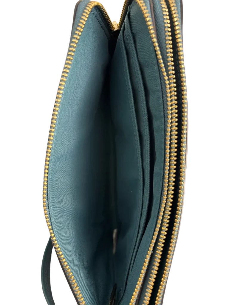Pochette in pelle martellata., foto 9 di 10