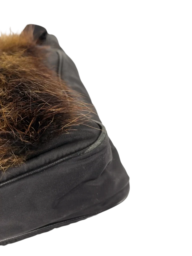Borsa a spalla in nylon e pelliccia., foto 6 di 9