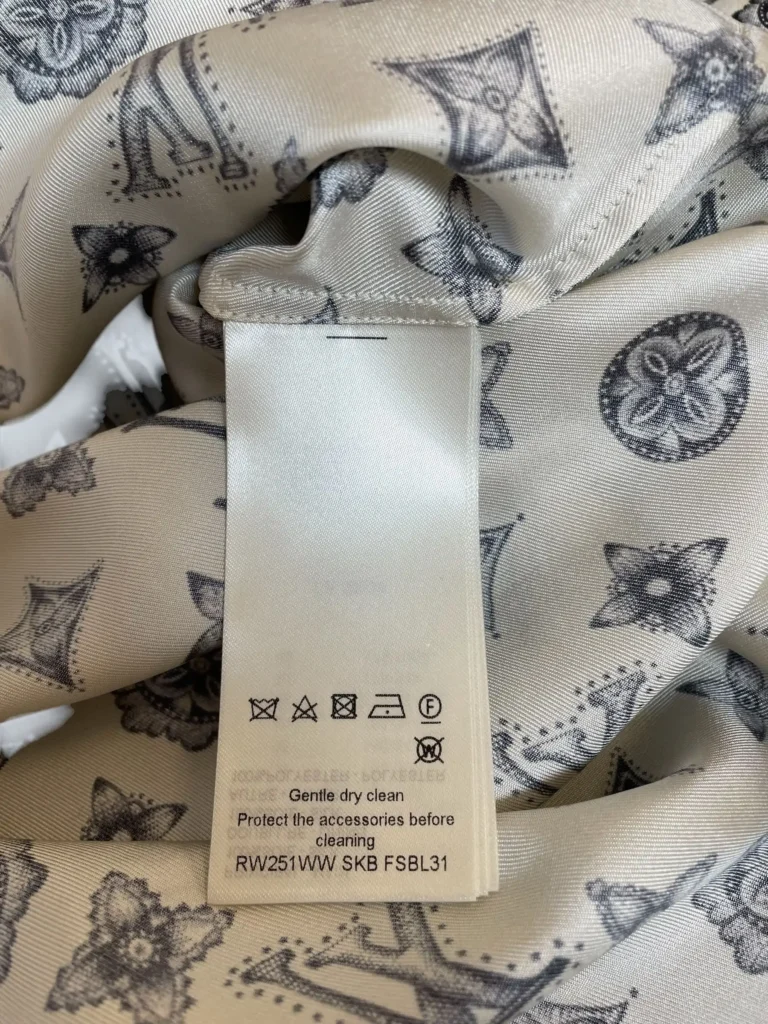 Camicia in twill di seta Monogram, 38fr., foto 9 di 12