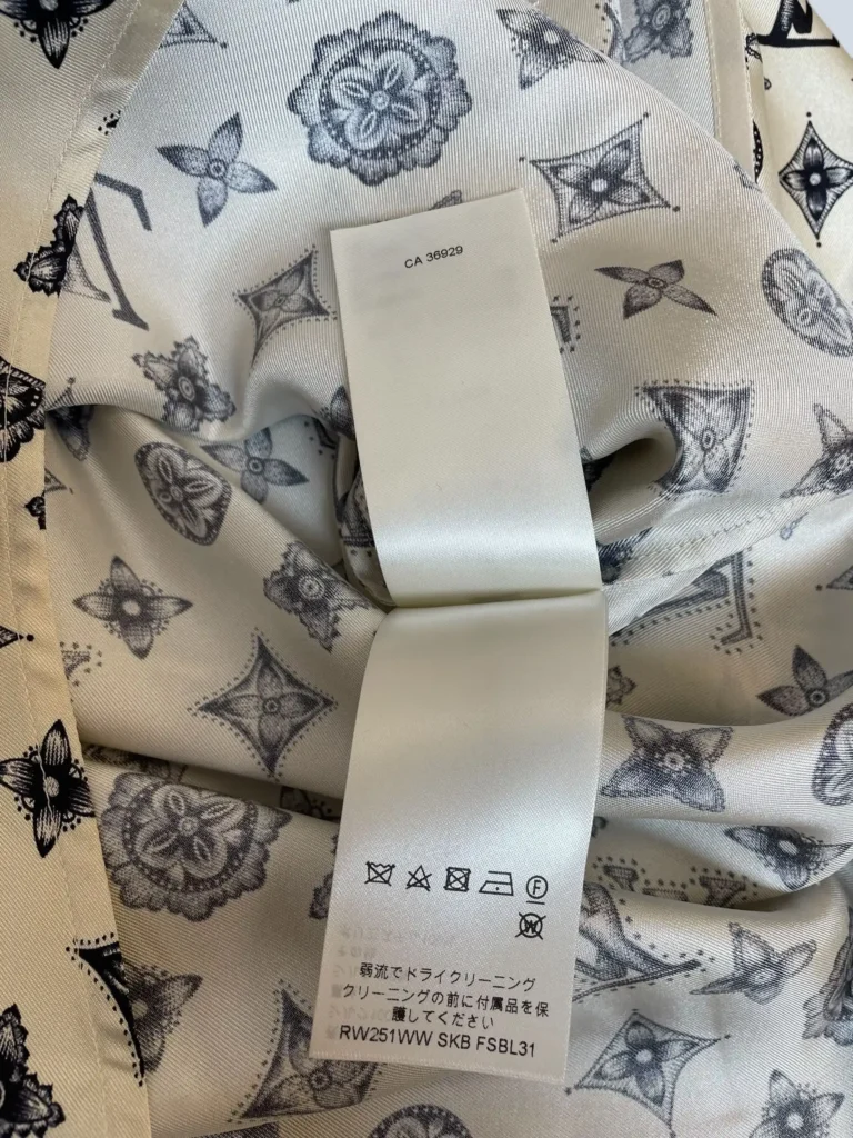 Camicia in twill di seta Monogram, 38fr., foto 11 di 12