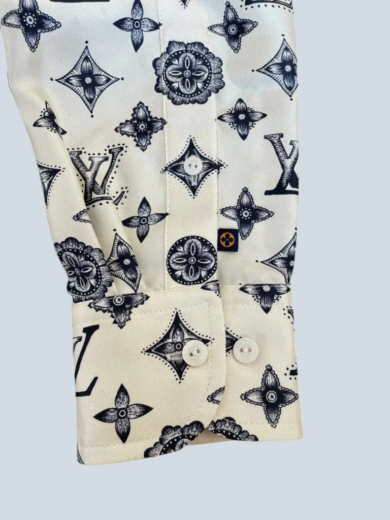 Camicia in twill di seta Monogram, 38fr., foto 6 di 12