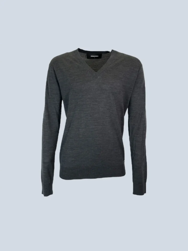 Maglione in fresco lana con scollo a V, L.