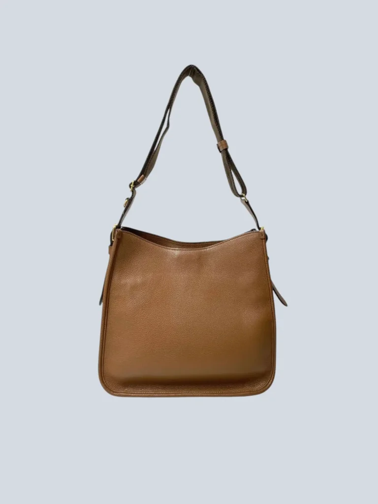 Borsa a tracolla in pelle martellata logo lettering., foto 5 di 13