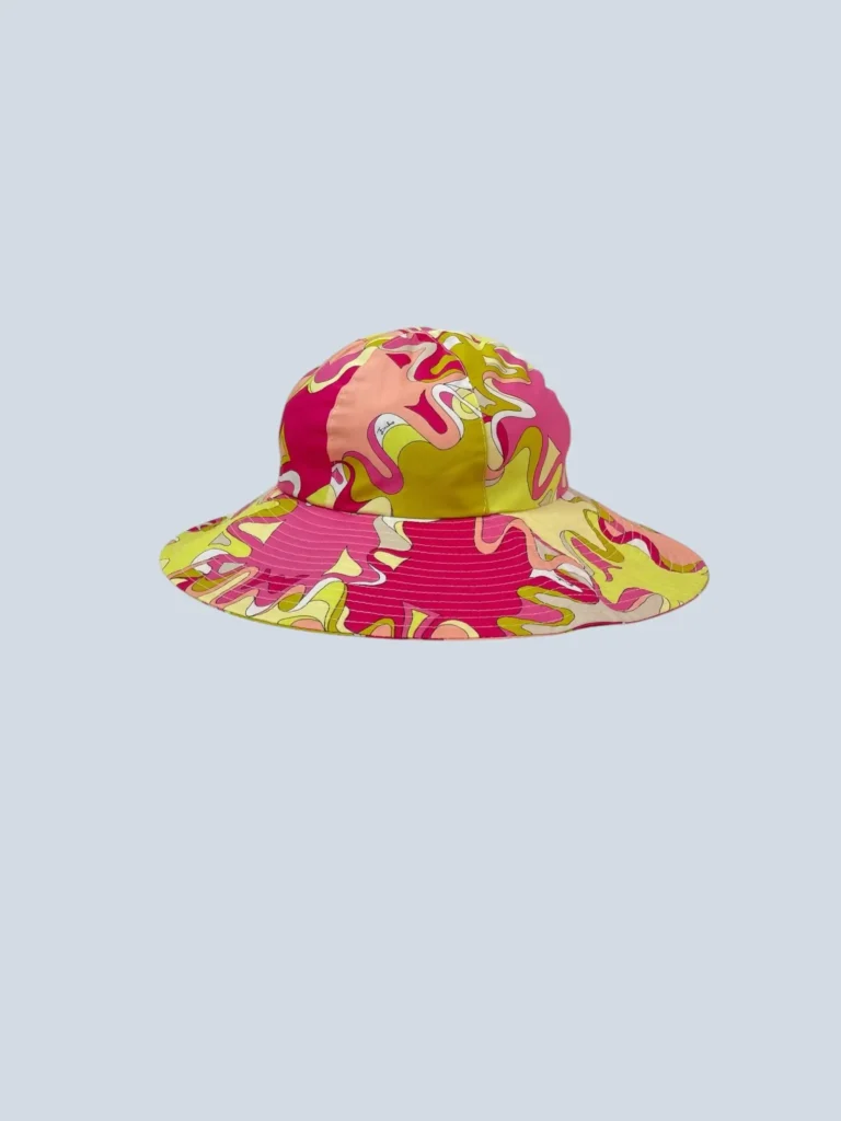 Cappello a tesa larga, II.