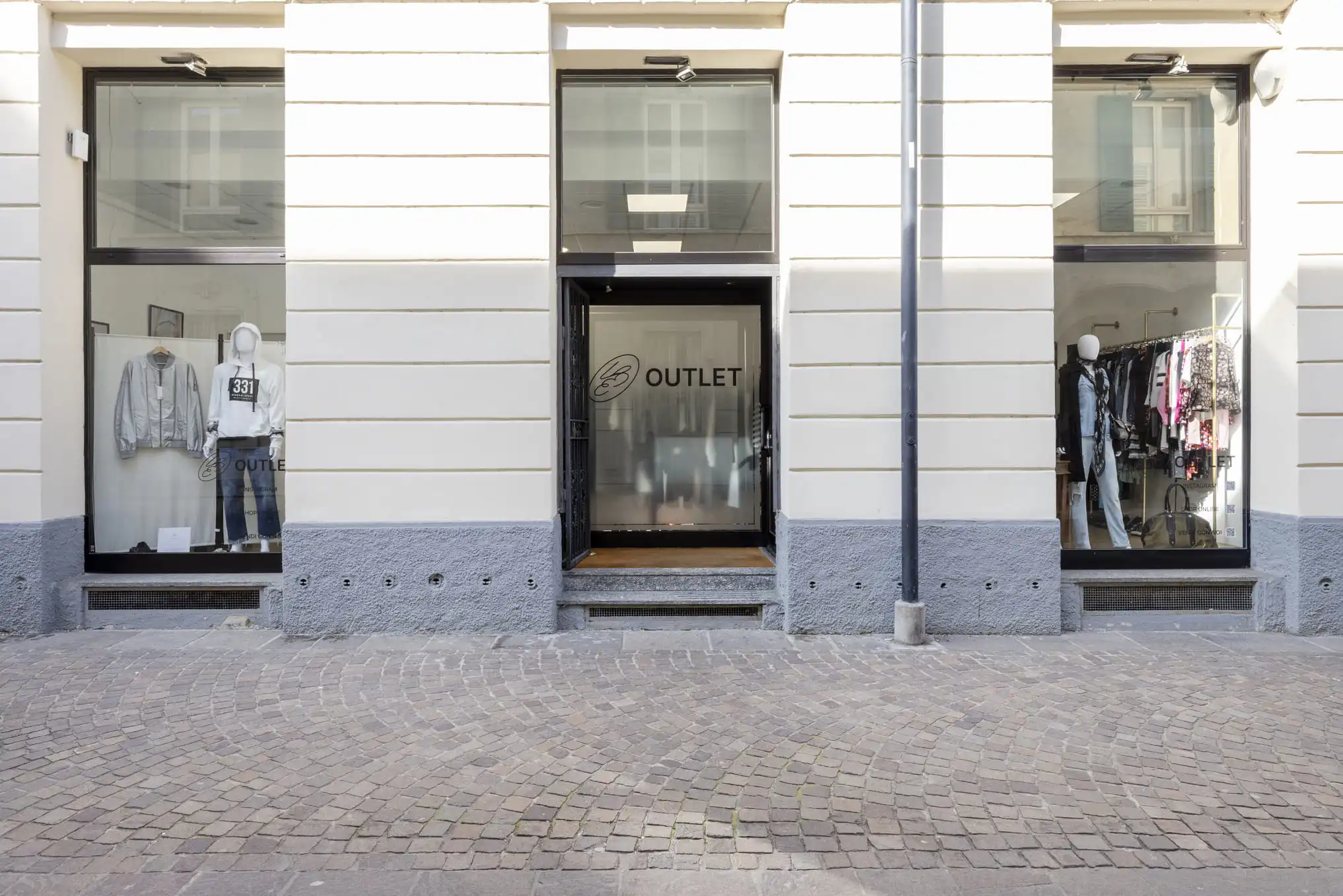 foto 4 punto vendita outlet pagina le boutiques la belle epoque boutique abbigliamento second hand luxury brand