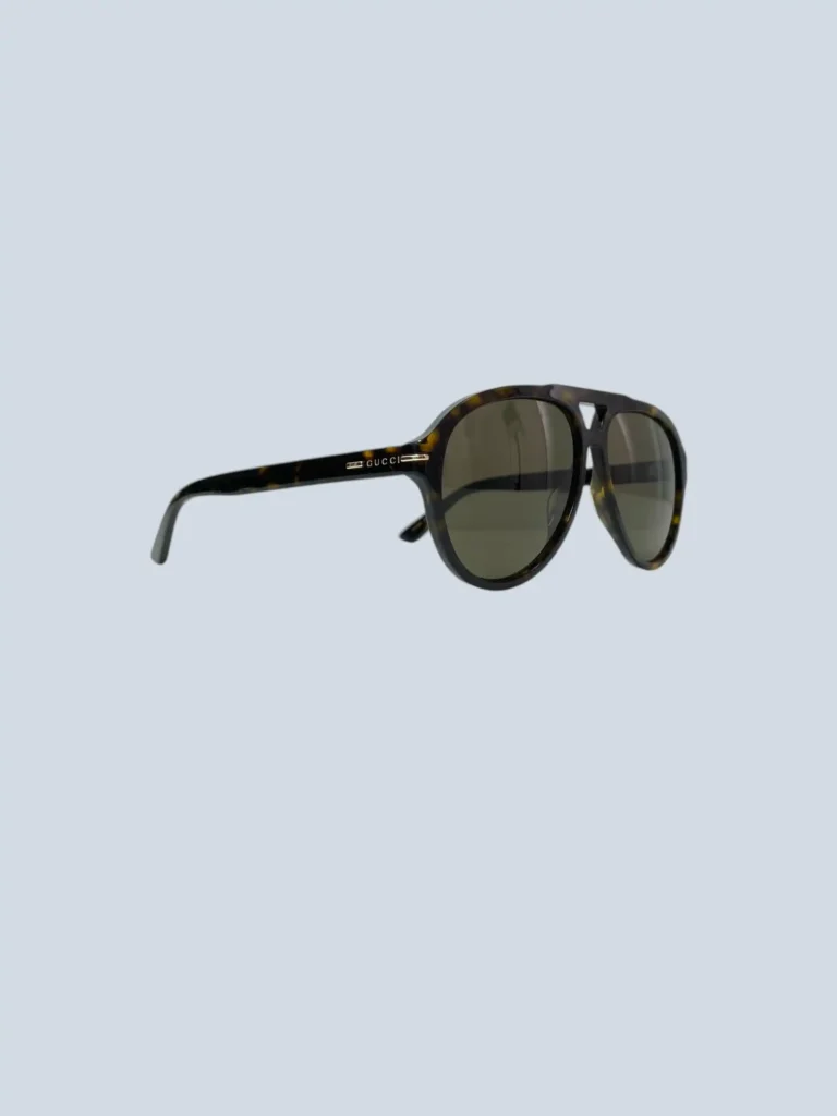 Occhiali da sole aviator in acetato havana.
