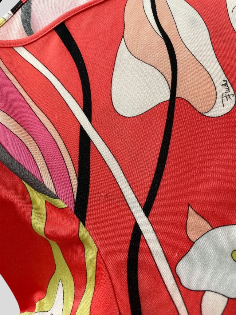 T-shirt in seta fantasia., foto 4 di 7