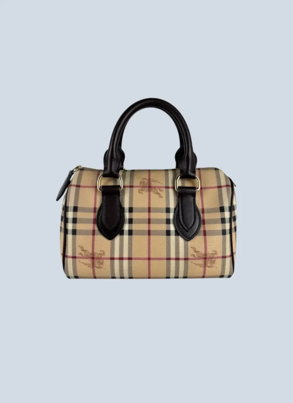 <b>Burberry</b> <br> borsa a mano Boston in tela Check spalmata.