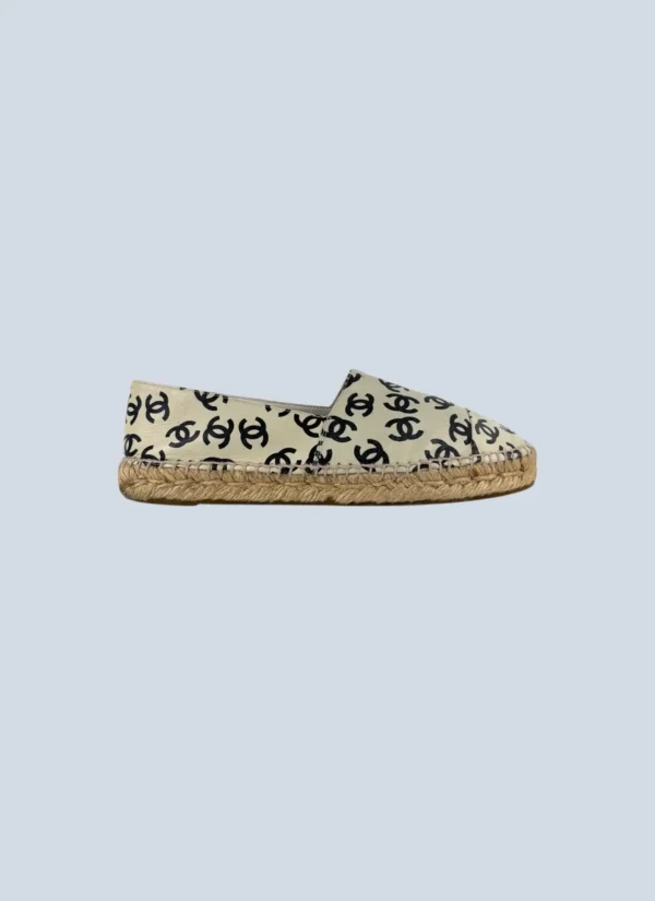 <b>Chanel</b> <br> espadrillas in pelle con logo all over, 38.