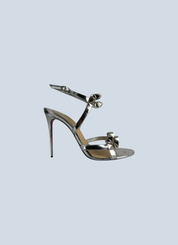 <b>Christian Louboutin</b> <br> sandali in pelle con borchie, 37.