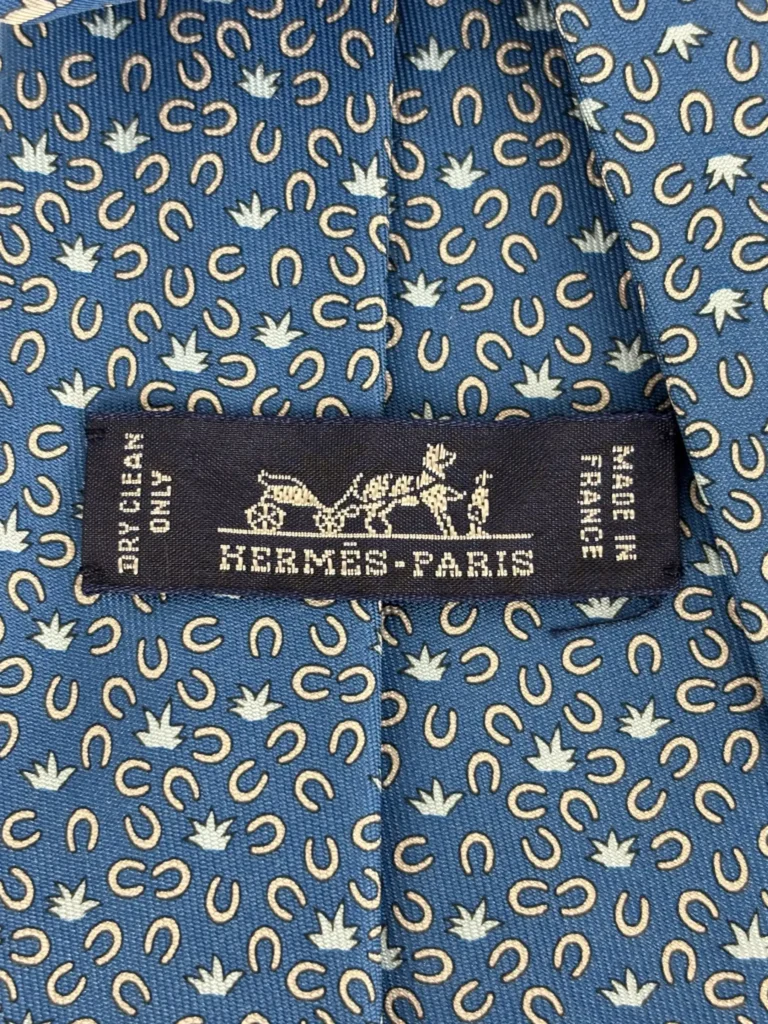 Cravatta in seta con stampa equestre., foto 5 di 5