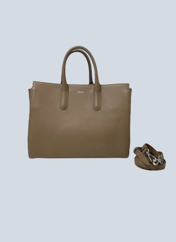 <b>Max Mara</b><br> borsa a spalla in pelle con logo.