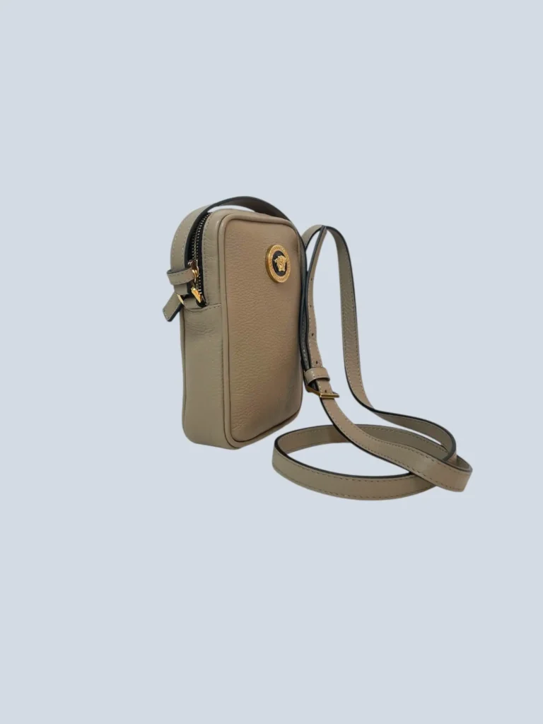 Mini bag a tracolla La medusa in pelle martellata., foto 2 di 9