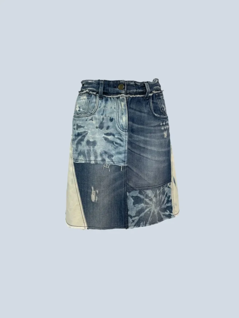 Minigonna in denim patchwork e tie dye, 38.