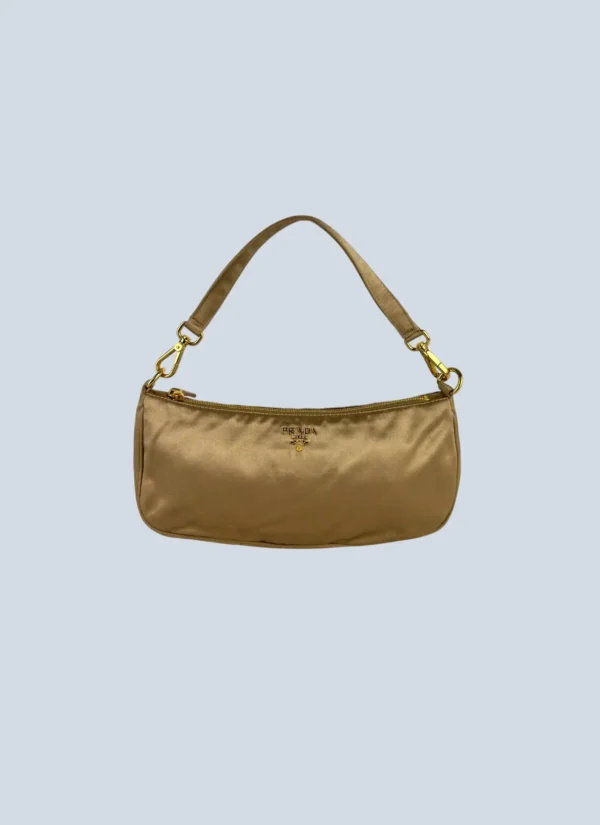 <b>Prada</b> <br> borsa a spalla in nylon.