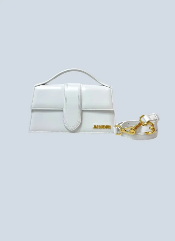 <b>Jacquemus</b><br> borsa a tracolla Le Grand Bambino in pelle.