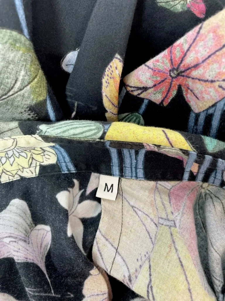 Camicia in cotone con stampa ninfee e tigri, M., foto 6 di 6