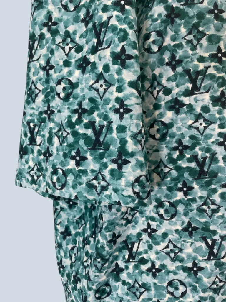 Camicia a maniche corte in viscosa Monogram, L., foto 5 di 10