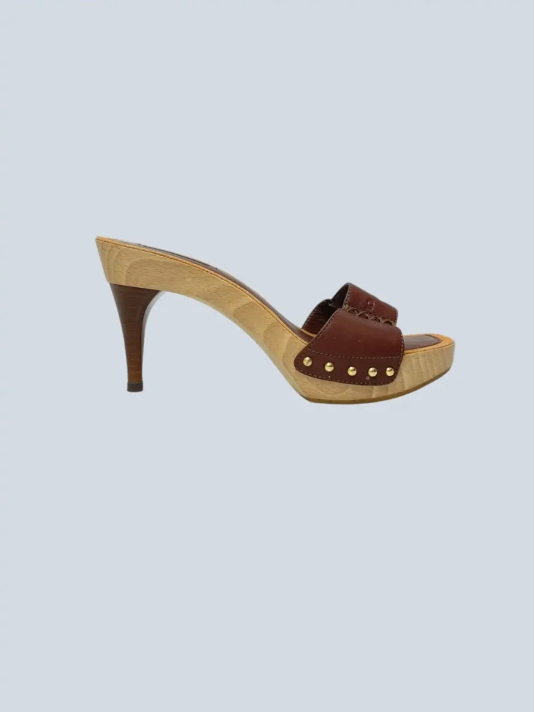 Sandali in pelle e legno con logo, 38.