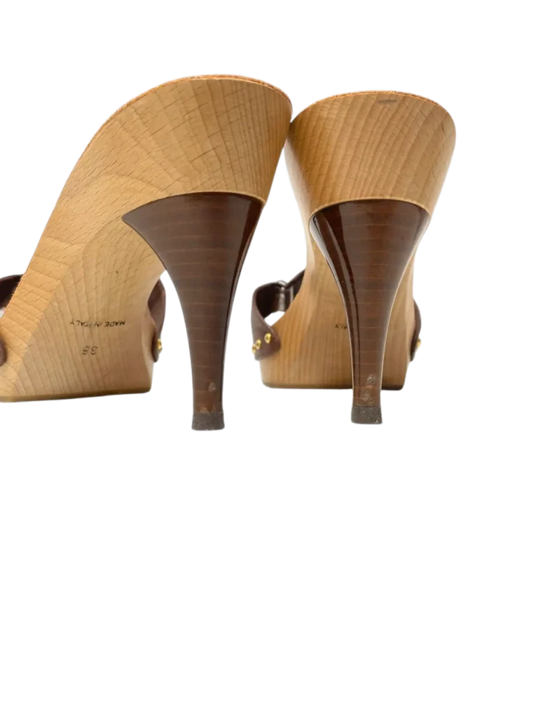 Sandali in pelle e legno con logo., foto 8 di 9