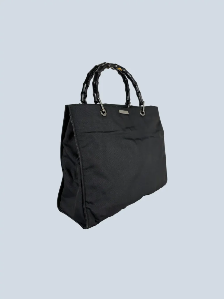 Borsa a mano in nylon con manici in bamboo., foto 2 di 10