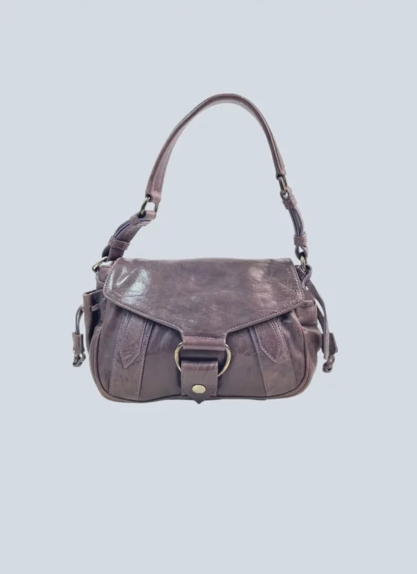 <b>Miu Miu</b><br> borsa a spalla in pelle invecchiata.