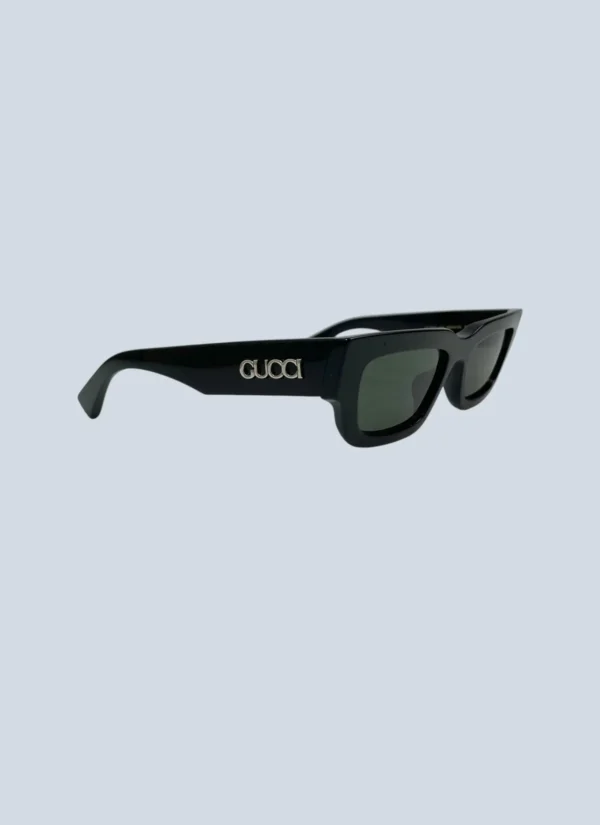 <b>Gucci</b><br> occhiali da sole squadrati in acetato con logo lettering.