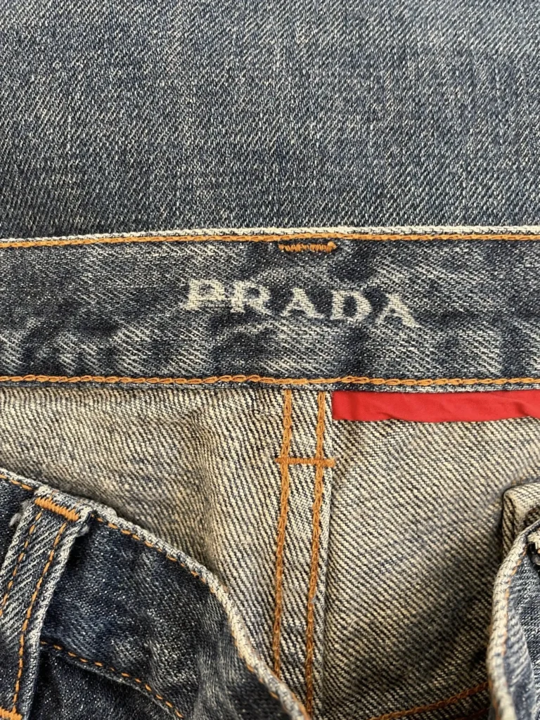 Pantaloni in denim con logo, 27., foto 6 di 7